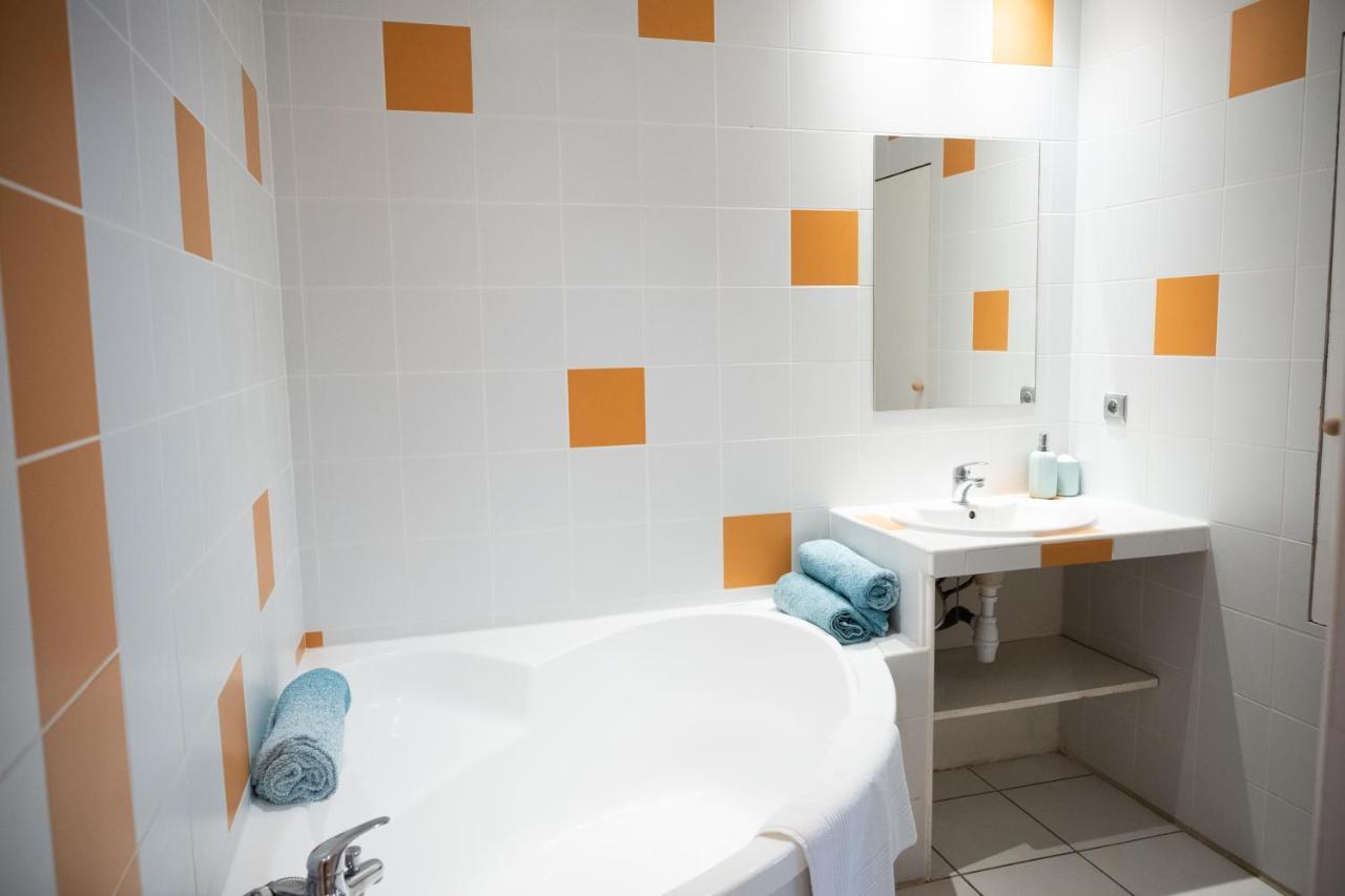 ! New ! ColorZen - Confortable et Lumineux - Appart Pézenas Centre Exterior foto